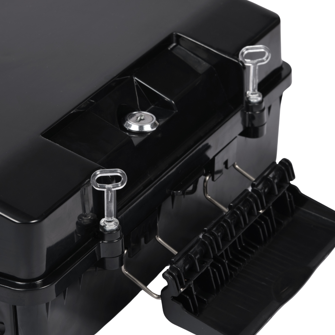 32-Port Hinged Distribution Box — 4
